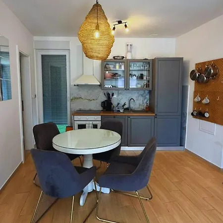 Huge Garden Cozy With Jacuzzi Appartement *